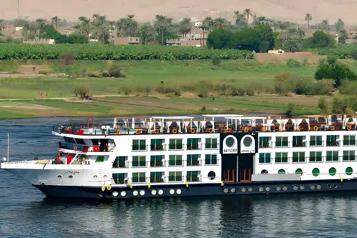 4-Night Luxury Nile Cruise from Luxor to Aswan | Abu Simbel Included 